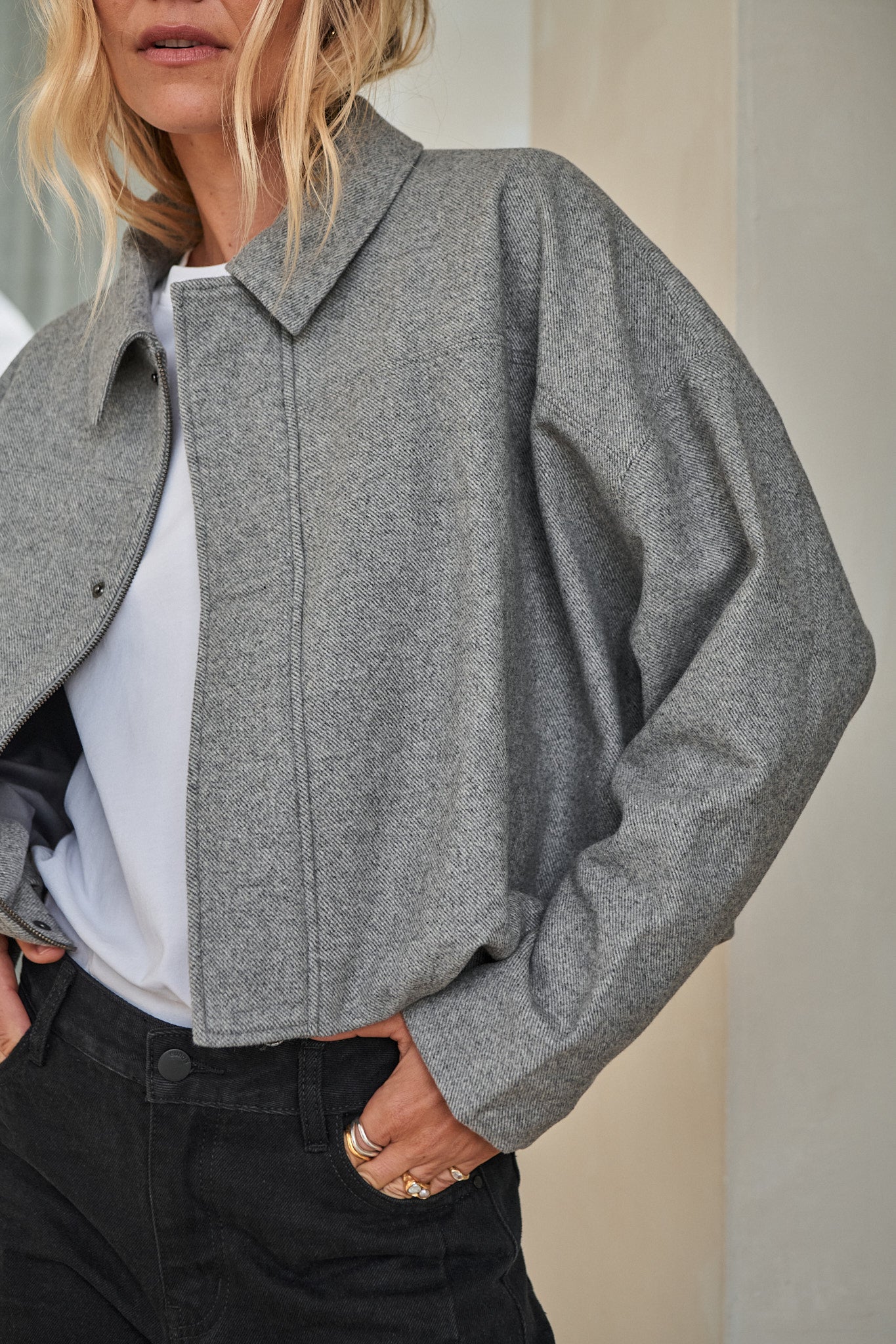 Crop Zip Wool Jacket - Grey in herringbone wool with a relaxed fit and subtle texture for an easygoing, casual vibe.