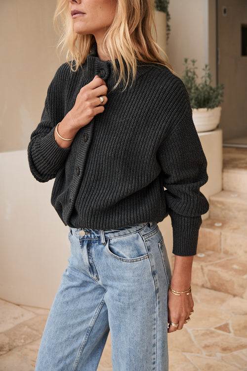 Chunky Cotton Cardigan in charcoal grey cotton with a relaxed fit and button-up front for a cozy, laid-back vibe.
