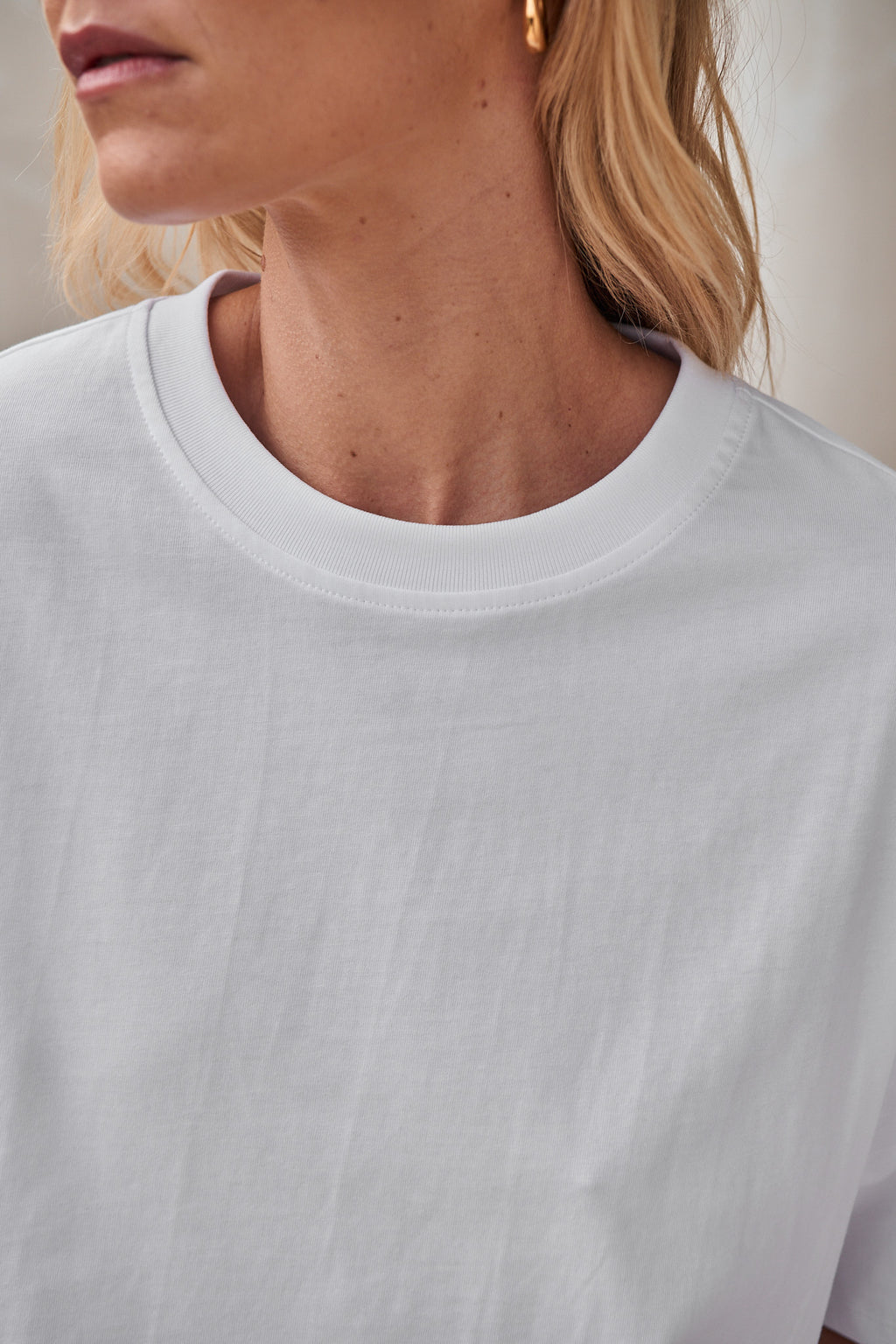 Relaxed Crew T Shirt - White in mid-weight cotton with a clean crew neckline and a comfortable relaxed fit.