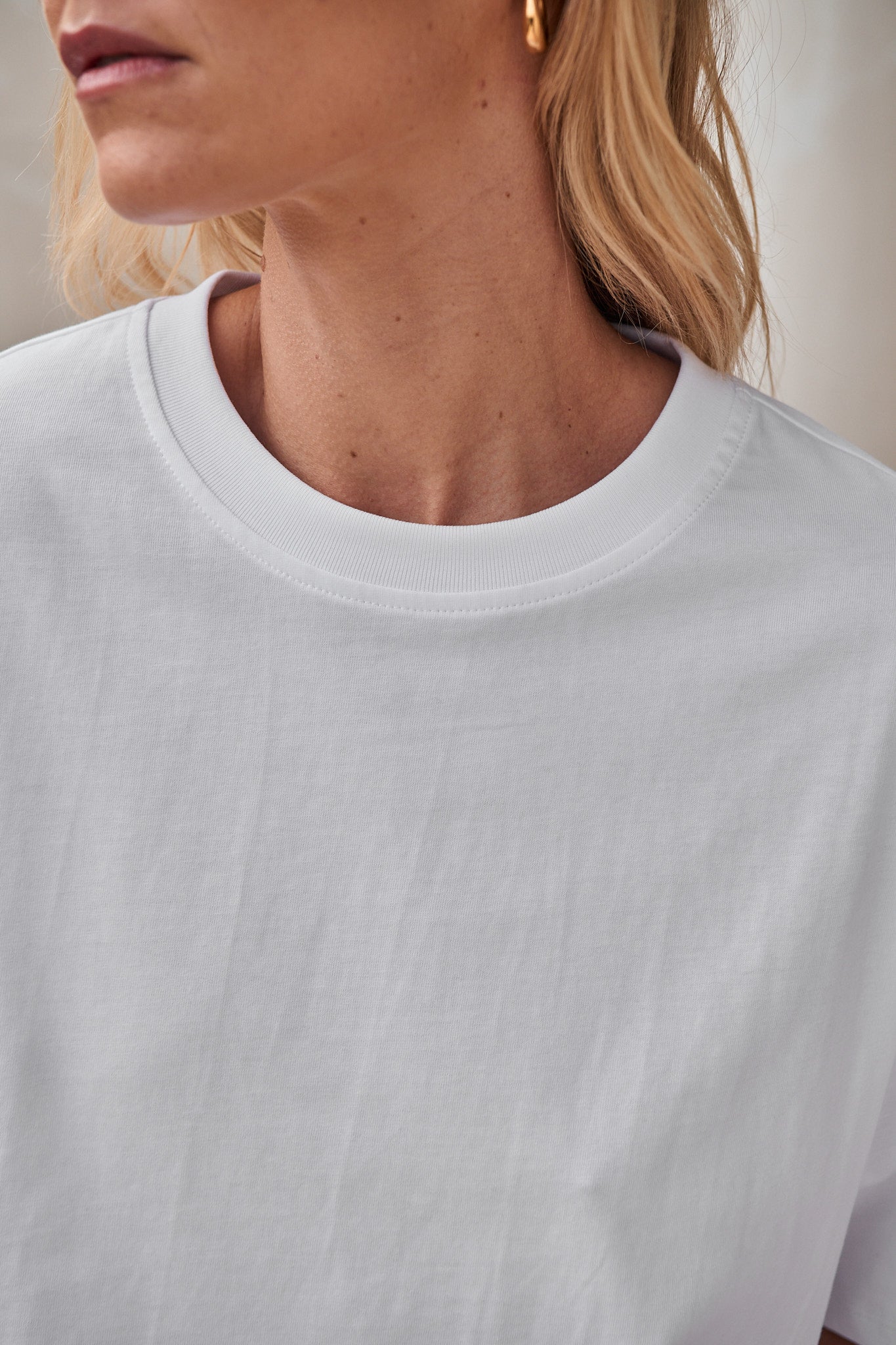 Relaxed Crew T Shirt - White in mid-weight cotton with a clean crew neckline and a comfortable relaxed fit.