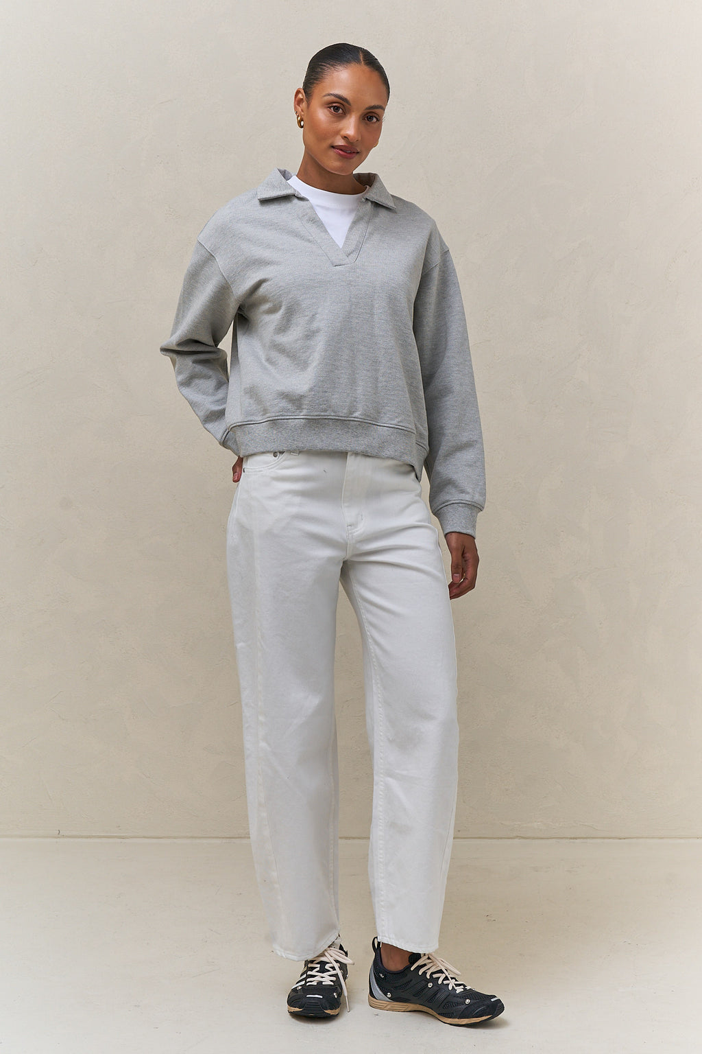 Cotton Polo Sweat - Grey in soft cotton with a polo collar and clean-finished seams for a neat, casual look.